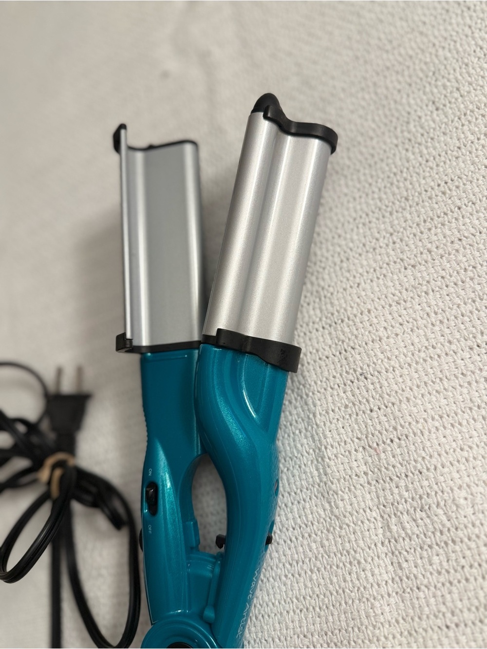 TIGI Bed Head Wave Artist Hair Waver Iron Teal Metallic Tourmaline Ceramic - Picture 4 of 6